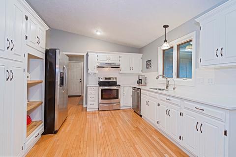 22286 Ridgewood Dr, Downs, IL 61736 photo 4
