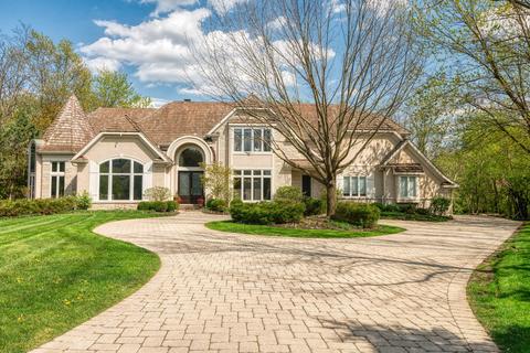 111 Covington Ct, Oak Brook, IL 60523 photo 1