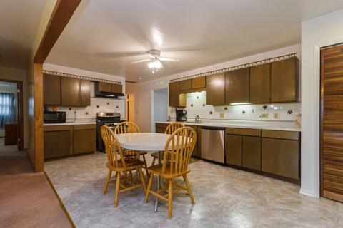669 Edwin Dr, Bourbonnais, IL 60914 photo 4