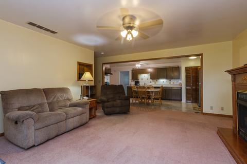 669 Edwin Dr, Bourbonnais, IL 60914 photo 6