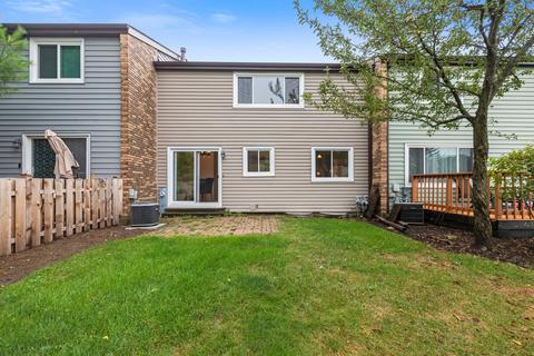697 Lakeside Circle Dr, Wheeling, IL 60090 photo 17
