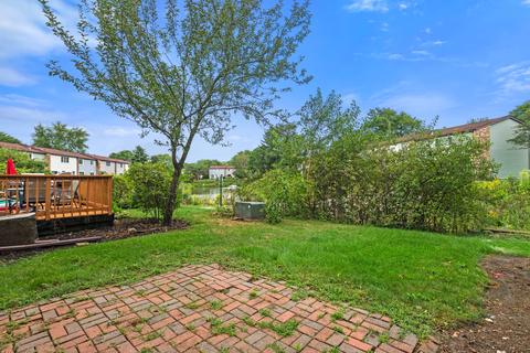 697 Lakeside Circle Dr, Wheeling, IL 60090 photo 18