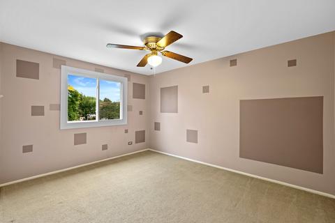 697 Lakeside Circle Dr, Wheeling, IL 60090 photo 11