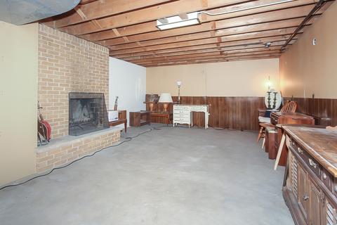 107 W North Ave, Bartlett, IL 60103 photo 26