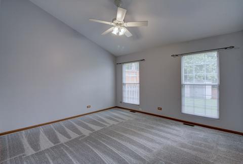 1053 Georgian Pl, Bartlett, IL 60103 photo 13