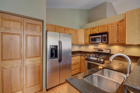 1053 Georgian Pl, Bartlett, IL 60103 photo 7