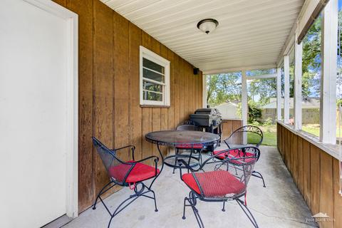 517 Pine Ave, Aurora, IL 60505 photo 20