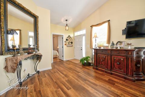 2975 Talaga Dr, Algonquin, IL 60102 photo 4