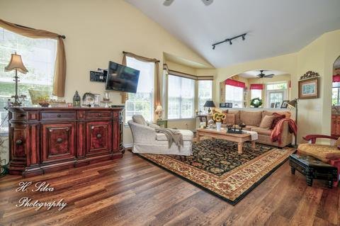 2975 Talaga Dr, Algonquin, IL 60102 photo 5