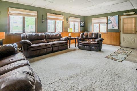 1014 W Smith St, Freeport, IL 61032 photo 3