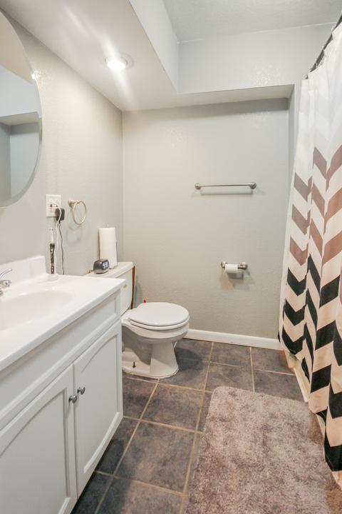 1014 W Smith St, Freeport, IL 61032 photo 28