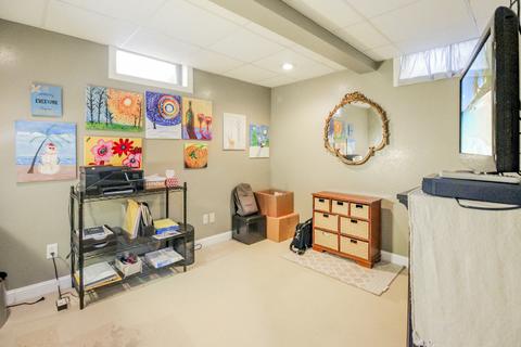 1014 W Smith St, Freeport, IL 61032 photo 33