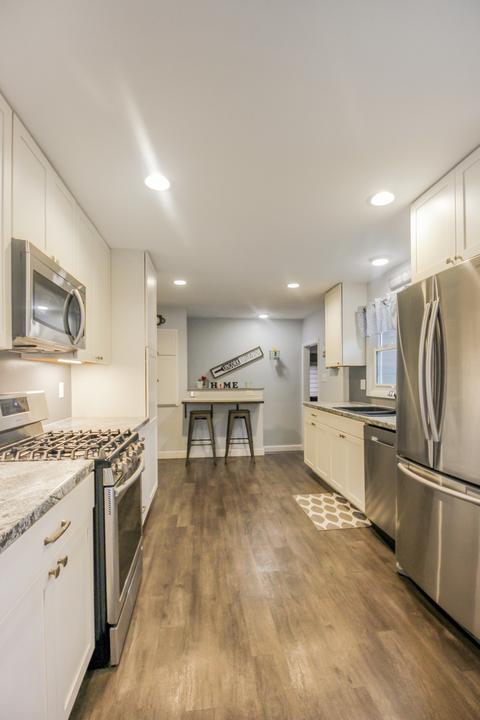 1014 W Smith St, Freeport, IL 61032 photo 12