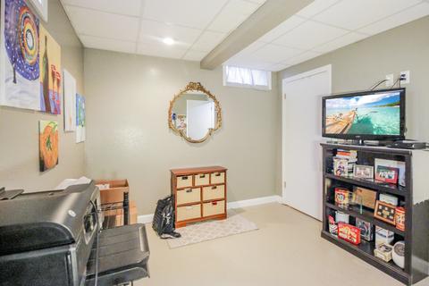 1014 W Smith St, Freeport, IL 61032 photo 32