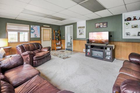 1014 W Smith St, Freeport, IL 61032 photo 4