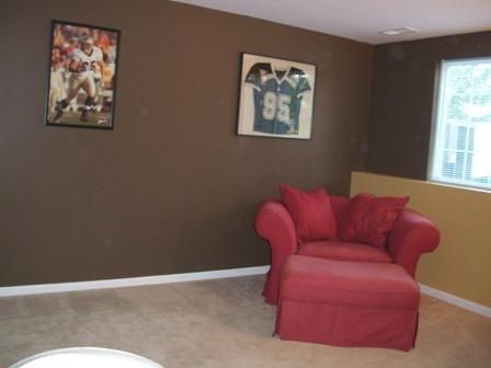 1018 Reserve Dr, Elgin, IL 60124 photo 2