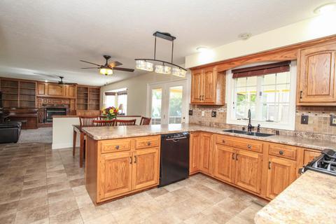 511 Amherst Dr, Normal, IL 61761 photo 12