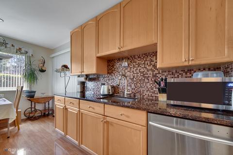 1182 Silverwood Ct #D-1, Wheeling, IL 60090 photo 8