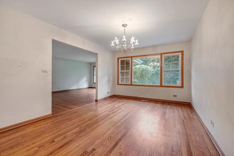 130 E Thompson Dr, Wheaton, IL 60189 photo 4