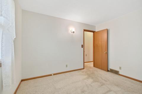 575 Pinecrest Pl, Rantoul, IL 61866 photo 16