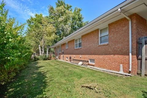 575 Pinecrest Pl, Rantoul, IL 61866 photo 22