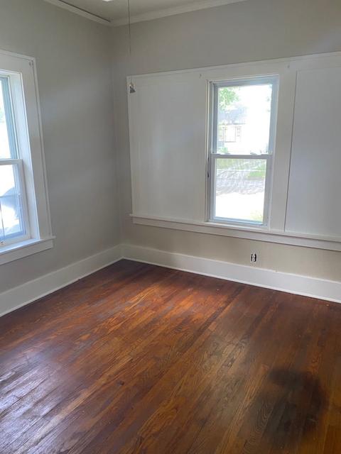 405 N Carson Ave, Champaign, IL 61821 photo 4