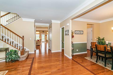 3647 Thornhill Dr, Elgin, IL 60124 photo 6