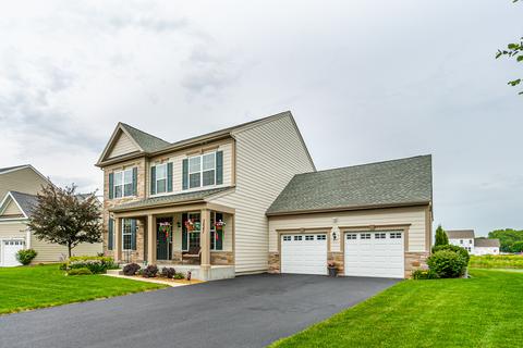 3647 Thornhill Dr, Elgin, IL 60124 photo 2