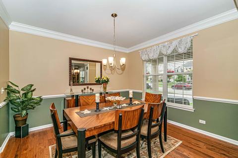 3647 Thornhill Dr, Elgin, IL 60124 photo 5
