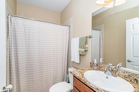 3647 Thornhill Dr, Elgin, IL 60124 photo 23