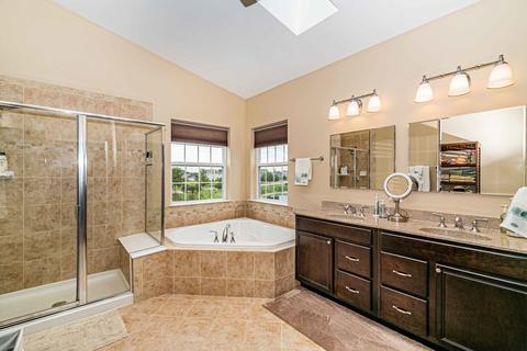 3647 Thornhill Dr, Elgin, IL 60124 photo 21