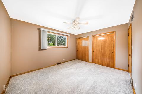 441 Ardmore Ter, Addison, IL 60101 photo 9