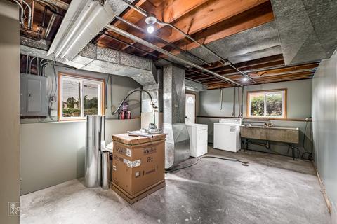 441 Ardmore Ter, Addison, IL 60101 photo 13