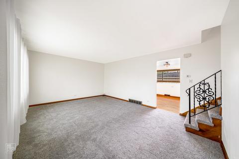 441 Ardmore Ter, Addison, IL 60101 photo 3