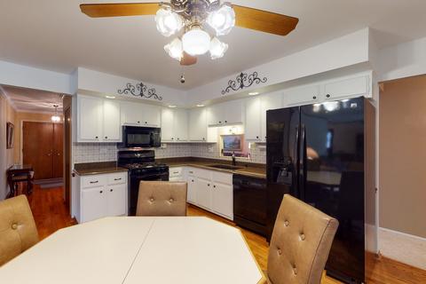 3209 Plum Grove Dr, Rolling Meadows, IL 60008 photo 18