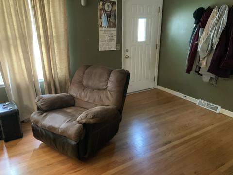 1278 Algonquin Dr, Elgin, IL 60120 photo 4