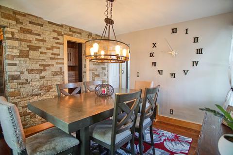 380 Miller Dr, Elgin, IL 60123 photo 9