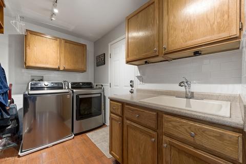 2511 Crestview Dr, Aurora, IL 60502 photo 21
