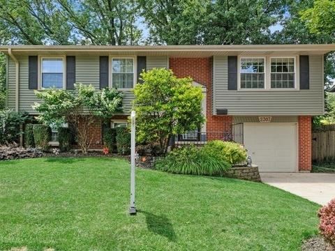 2307 Birch Ln, Rolling Meadows, IL 60008 photo 2