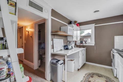 1403 E Olive St, Bloomington, IL 61701 photo 23