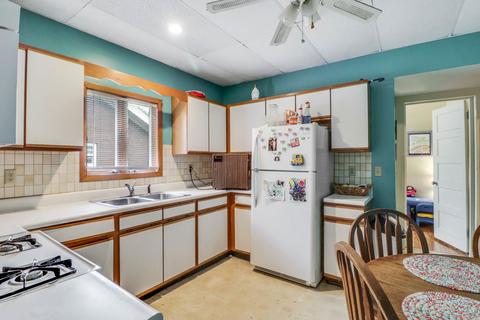 1403 E Olive St, Bloomington, IL 61701 photo 33