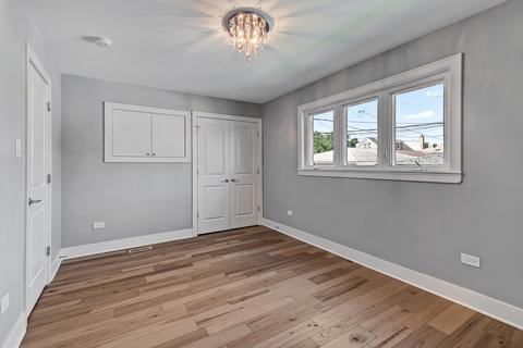 5734 S Massasoit Ave, Chicago, IL 60638 photo 8