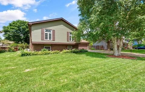 5304 Abbey Dr, Mchenry, IL 60050 photo 2