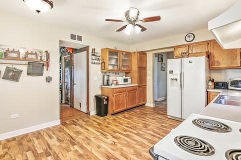 539 Hedge Rd, Compton, IL 61318 photo 8