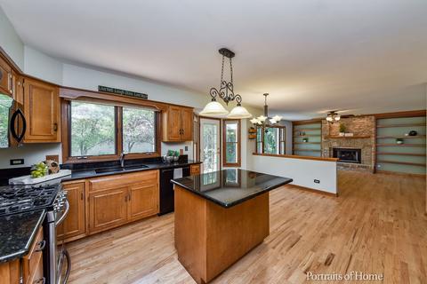 2460 Chatfield Ct, Aurora, IL 60504 photo 3