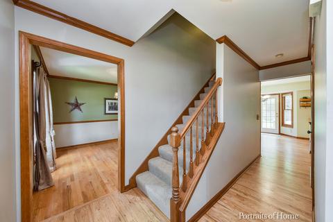 2460 Chatfield Ct, Aurora, IL 60504 photo 2