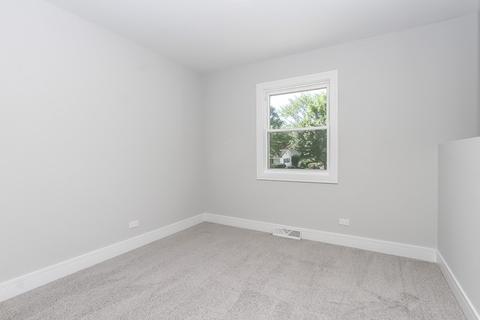 852 E Paddock Dr, Palatine, IL 60074 photo 17
