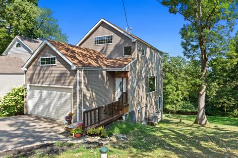 11608 Center Dr, Algonquin, IL 60102 photo 3