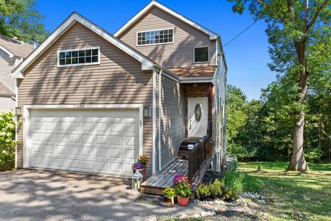 11608 Center Dr, Algonquin, IL 60102 photo 1