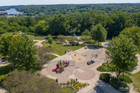 11608 Center Dr, Algonquin, IL 60102 photo 6